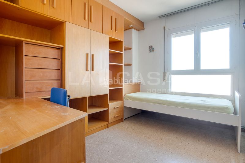 Foto 49ca0a56-80f9-4083-be55-52127388e6b2. Pis amb calefacció a La Verneda - La Pau Barcelona