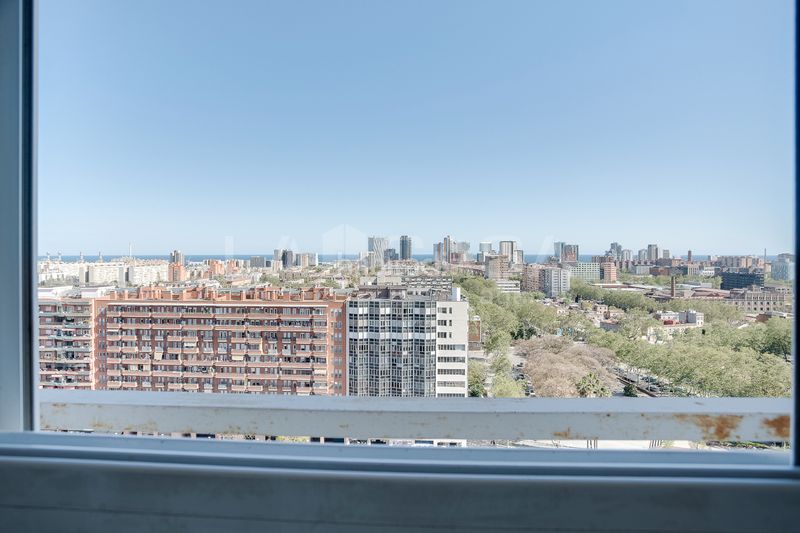 Foto 54910686-6274-47c3-ad0c-a362f84e41bd. Pis amb calefacció a La Verneda - La Pau Barcelona