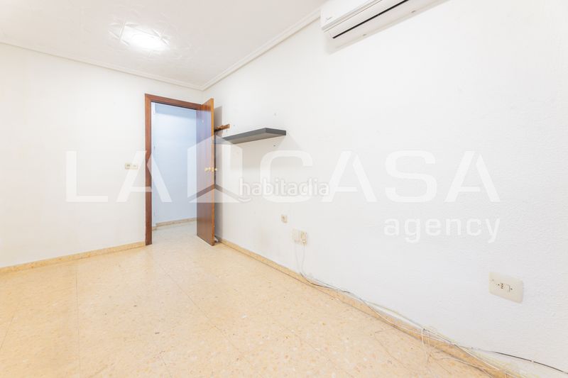 Foto c8b500f9-2940-4b85-8f92-bb6a1bb6f62c. Pis a Barrio de Benimaclet Valencia