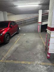 Aparcament cotxe a La Verneda - La Pau