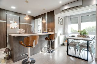 Pis a La Verneda - La Pau. Oportunidad  espectacular piso reformado de 2 habitaciones, exte