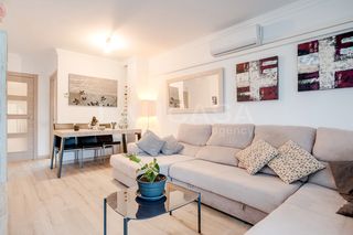 Planta baixa  Carrer de clara campoamor. Oportunidad!! planta baja esquinera con jardín de 150 m2, parkin
