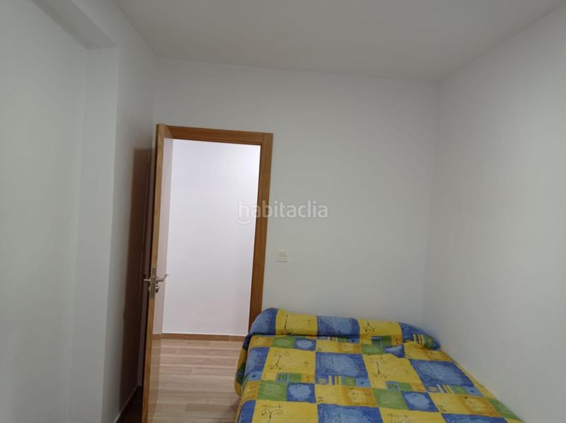 Foto 2f9ed56c-480d-427c-9521-8b1765f1bea1. Alquiler piso para estudientes piso reformado en emperatriz eugenia en Granada