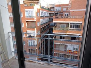 Miete Etagenwohnung in Camino de Ronda. Para estudientes piso reformado en emperatriz eugenia