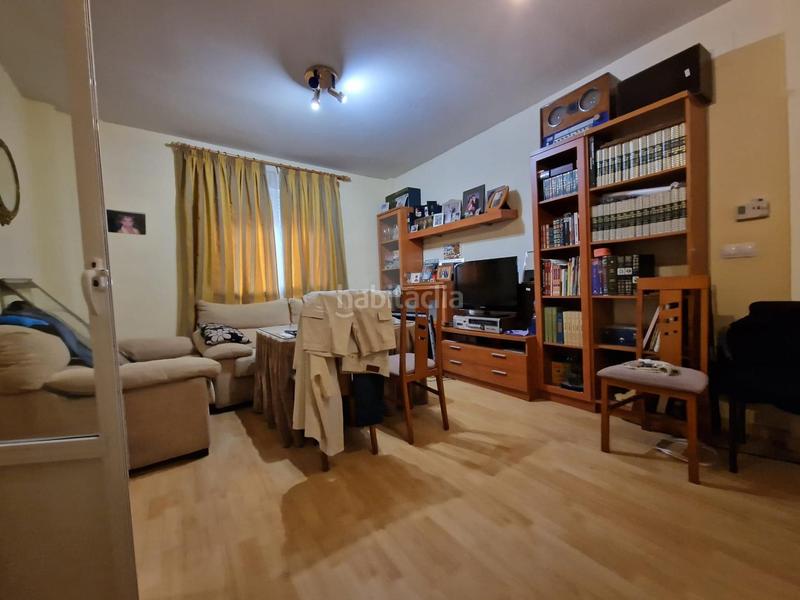 Foto 55ca7fdf-86ae-4cb1-9bb8-8596117f52ca. Piso  de 2 dormitorios y 2 baños con plaza de garage en Atarfe