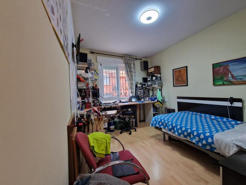 Foto c82da2ab-3ea4-4a27-bb5d-f8f38e285073. Piso  de 2 dormitorios y 2 baños con plaza de garage en Atarfe