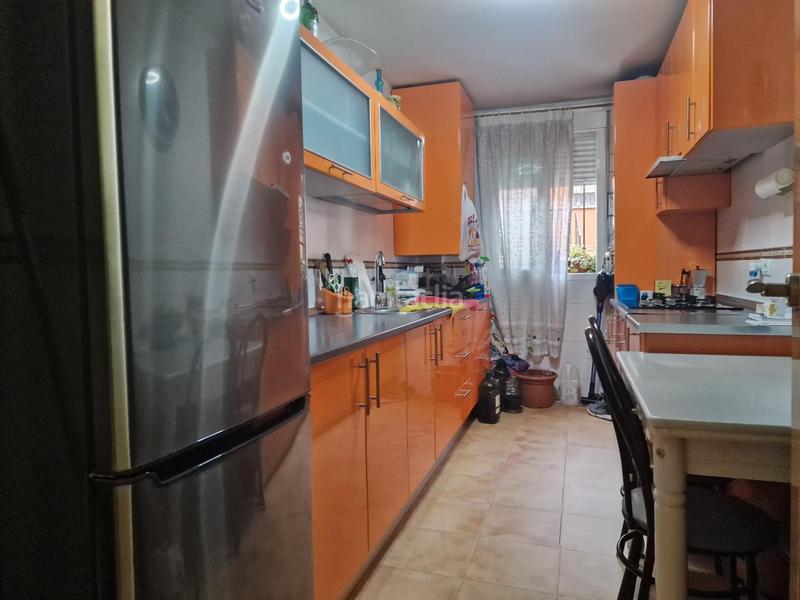 Foto cc021654-fff2-4846-a925-4c6c3098c08c. Piso  de 2 dormitorios y 2 baños con plaza de garage en Atarfe