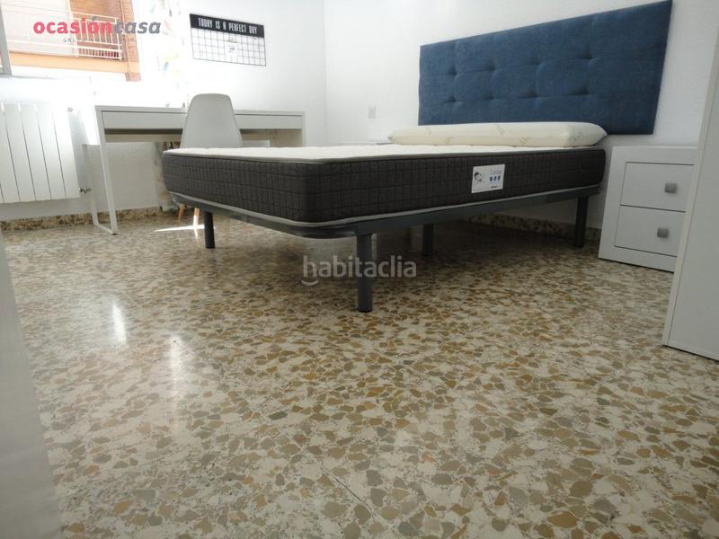 Foto 9c23de13-8b29-45fb-ac68-4094fce894ce. Rent flat with heating in Camino de Ronda Granada