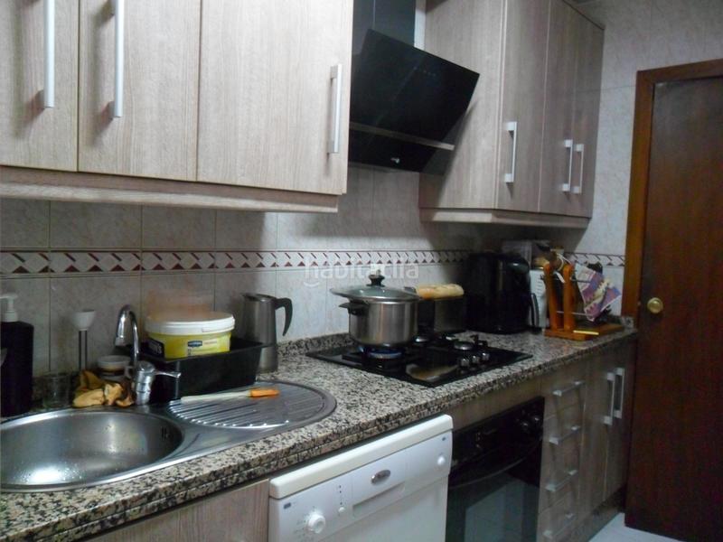 Foto 472bf116-13dd-4f5c-ace1-96d8305cd23a. Miete etagenwohnung mit parking in La Cruz Granada