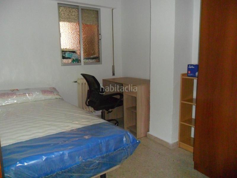 Foto 9393669a-4f14-42a1-b688-10c90abbc939. Miete etagenwohnung mit parking in La Cruz Granada