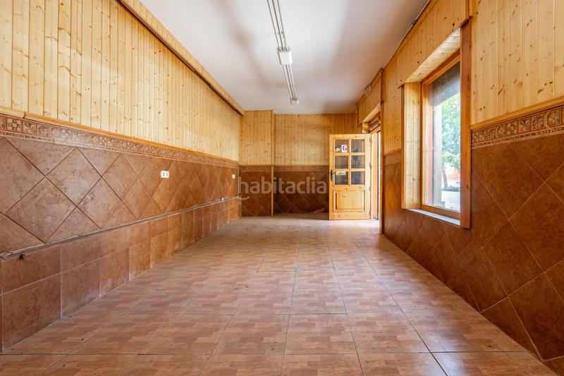 Foto 254fd8c7-cc1c-4b27-bfdc-39d56d94f2b3. Geschäftsraum in avenida avenida pablo picasso 6 in Granada