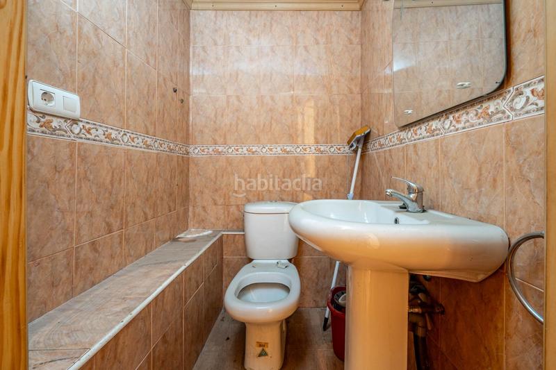 Foto 8484d04d-820e-4a55-a53b-c692bb984e7c. Geschäftsraum in avenida avenida pablo picasso 6 in Granada