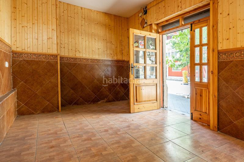 Foto ef751112-a6b3-46fc-9dd5-615b69a1cfcc. Geschäftsraum in avenida avenida pablo picasso 6 in Granada