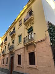 Appartement à Centro - Sagrario. Pisazo enorme de cuatro dormitorios en pleno centro de granada
