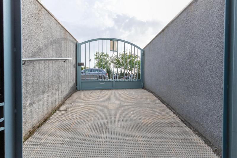 Foto 33bff496-be29-401b-b9af-efcf08757ad5. Casa adosada casa en venta , granada lista para entrar a vivir en Maracena