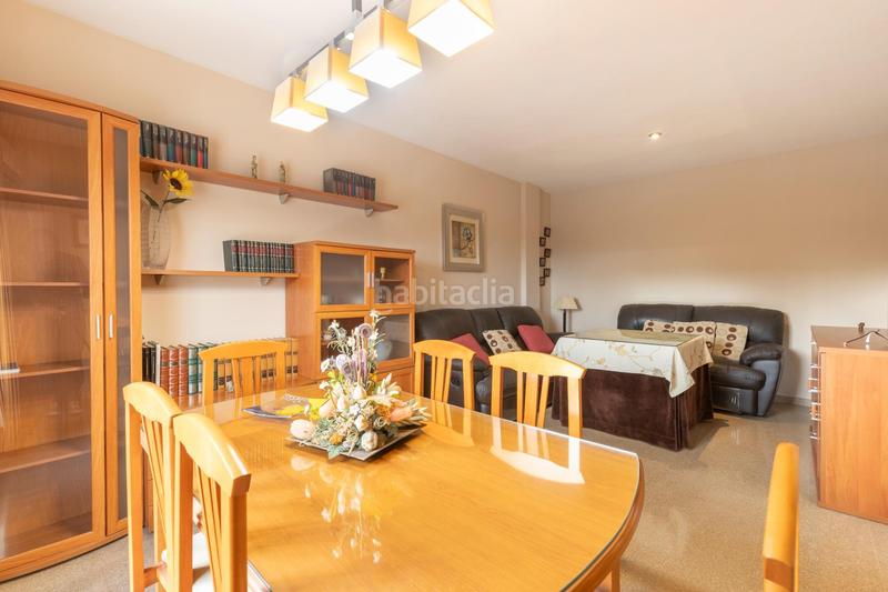 Foto 56ca85b8-2cd9-4d7d-9e8c-321a0d3a490c. Casa adosada casa en venta , granada lista para entrar a vivir en Maracena