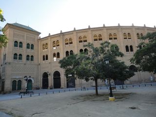 Rent Flat in Plaza de Toros. Piso en la plaza de toros  para estudientes