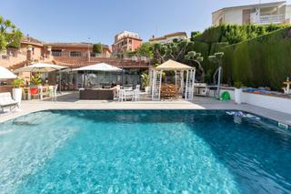 Chalet à Gójar. Villa de lujo en gójar  exclusividad, espacio y estilo en un ent