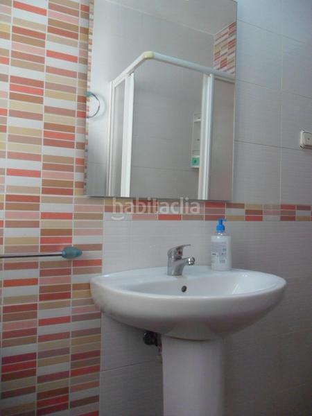 Foto 8b559684-71c1-4f5f-8b28-44fdb65be933. Rent flat in Barrio de Zaidín Granada