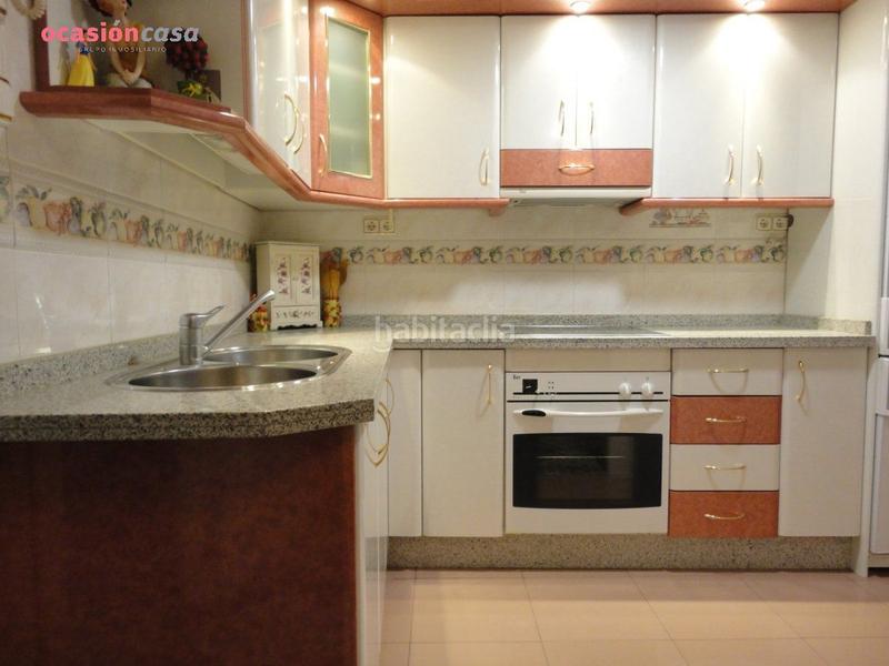 Foto 23c08a4e-1924-4f50-8a14-4a7bd4cff8df. Etagenwohnung mit heizung in Centro - Sagrario Granada