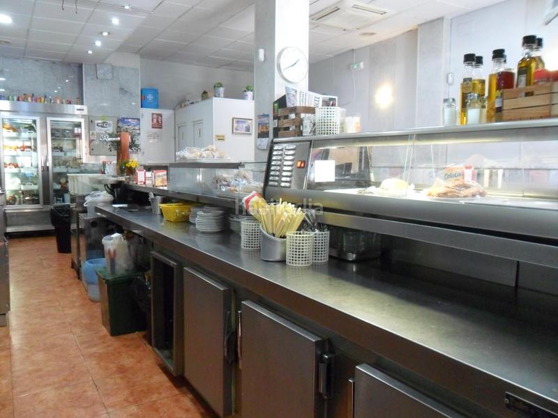 Foto 47ae3ced-e399-4546-9a37-48372e98a38e. Local commercial dans Plaza de Toros Granada