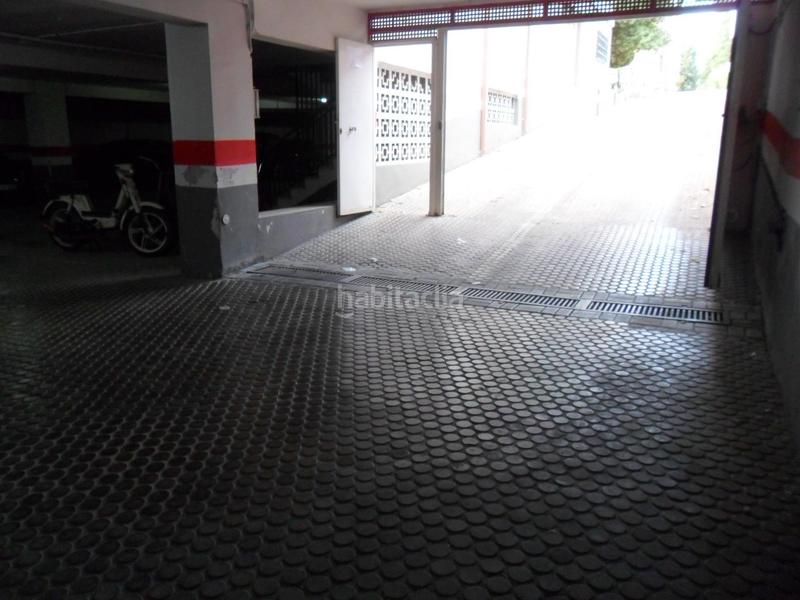 Foto 2f2a2076-2667-4860-8535-ab10b7c20a6d. Affitto posto auto in San Francisco Javier Granada