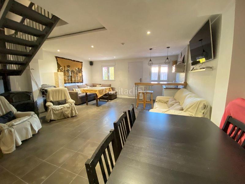 Foto 7ba1c7ec-d23f-4df7-b707-2ed1341debb3. House in Jun