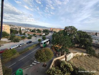Affitto Appartamento in Angustias - Chana - Encina. Se alquila pisazo lujoso en camino de ronda