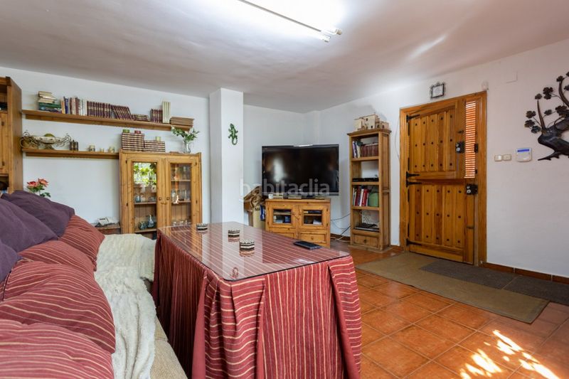 Foto a4cfb8cd-3fd7-4706-9753-1c98a11cd73a. Casa amb calefacció aparcament a Dúdar