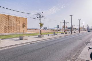 Flat in Poniente. Coqueto piso en armilla