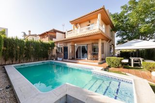 Casa aparellada a Belicena. Fantástica pareada en el ventorrillo!