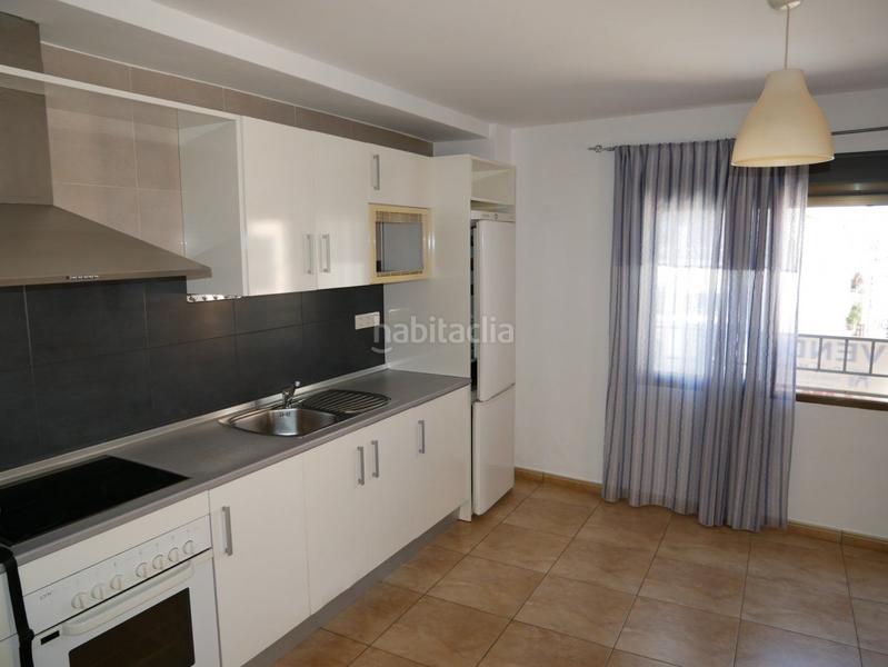 Foto 600c3689-5291-4a75-9ac3-dff41a6fa4b6. Edificio muy buena inversión con máxima rentabilidad , desde el primer momento !! en Loja