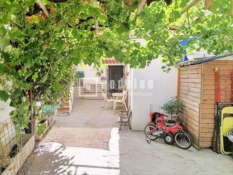 Foto 4bfcc6dc-73c4-4e7b-bd6a-58eef3a965bb. Haus mit heizung in Yunquera de Henares