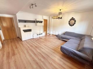 Zweistöckige Wohnung  Mayor