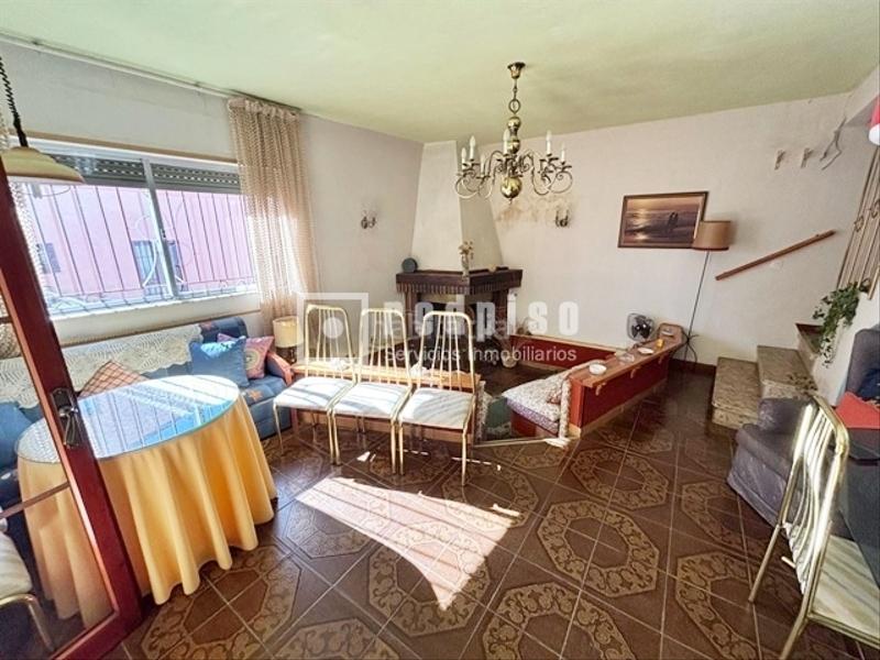 Foto 7daa335d-b7b5-432e-be60-066592f13cc2. Casa con parcheggio in Robledillo de Mohernando