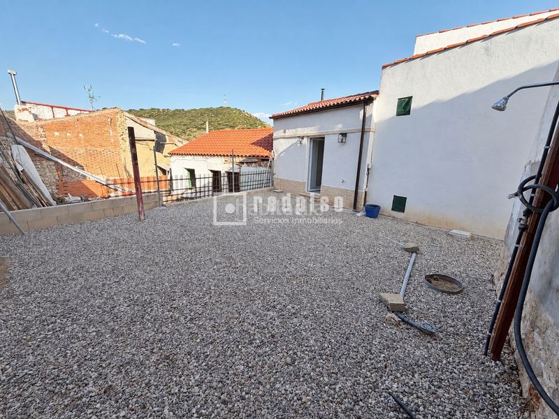 Foto 1d90fc45-40eb-427f-99d3-18b3bede2852. Casa amb calefacció a Chiloeches