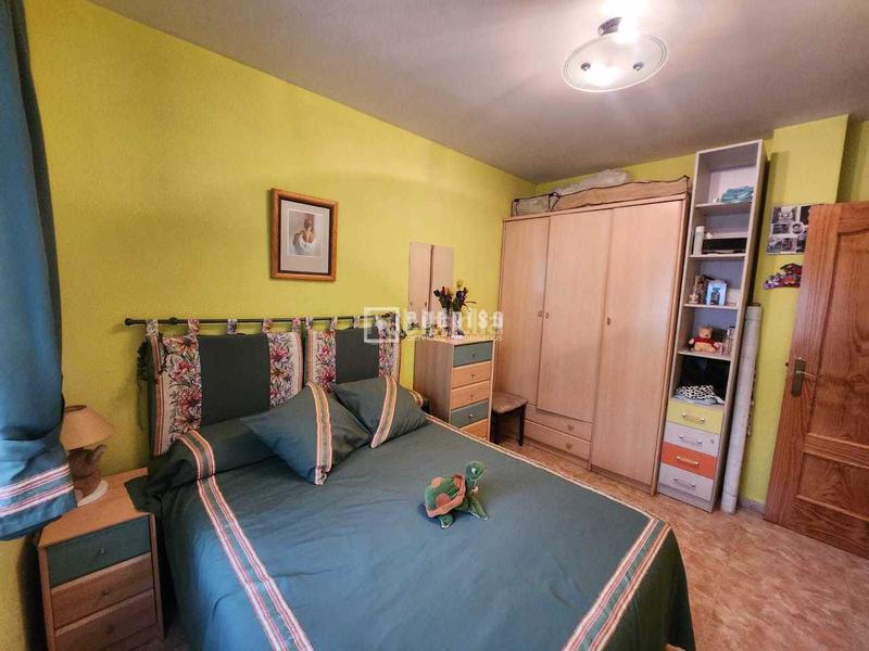 Foto c0f5c892-990b-454b-9a28-75fda91a7d28. Piso  bajo en el b de la estacion las navas del marques en Navas del Marqués (Las)