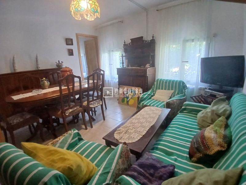 Foto 249d8789-b227-4361-9775-66b744cbd38a. Casa  adosada pueblo en Zarzalejo