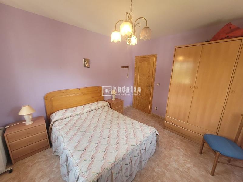 Foto 8a02608b-4874-4871-8afd-16d833262ee9. Xalet amb calefacció a Navas del Marqués (Las)