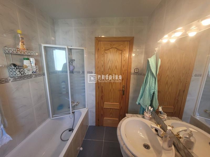 Foto fc6edc04-65d9-4ac7-9713-594f8ae186a8. Xalet amb calefacció a Navas del Marqués (Las)