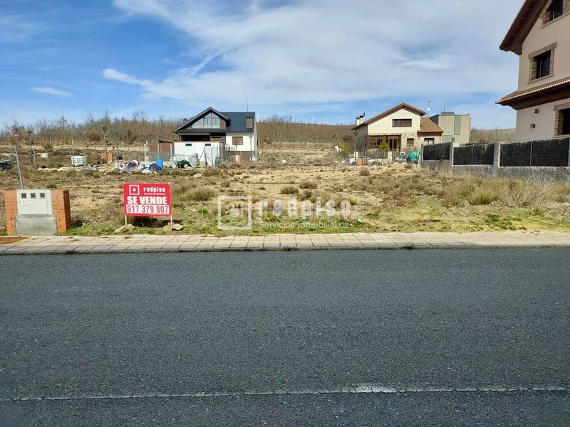 Foto 896b8596-acc2-4033-9f4c-5e793c6d654c. Terreny residencial a Navas del Marqués (Las)