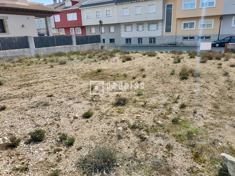 Foto bb677852-193f-4f67-88c2-be4567c9072b. Terreny residencial a Navas del Marqués (Las)
