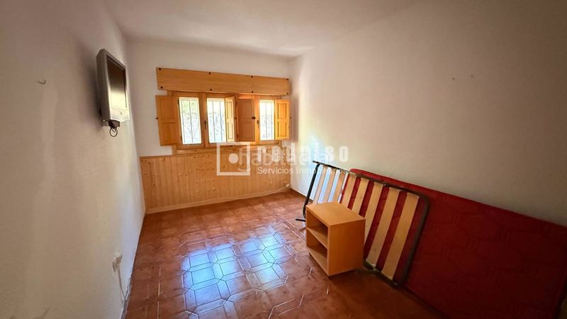 Foto c38b0ff4-4d0a-46d2-936f-678bf94b9403. Xalet amb aparcament a Tiemblo (El)