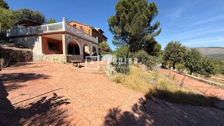 Chalet  Valdesanmartin. Chalet independiente en urb. valdesanmartin