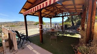 Xalet  Valdesanmartin. Chalet independiente en urb. valdesanmartin