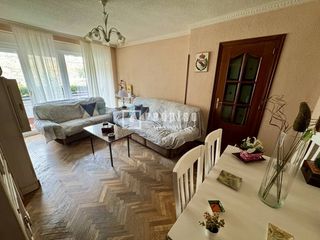 Flat  De gómez del campo. Piso en venta, en el centro de el escorial