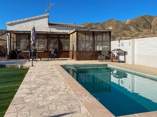 Casa  Diseminados alhanchete. Chalet con piscina en cuevas del almanzora almería