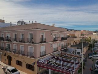 Appartement  N/a. Apartamento con 3 dorm y ascensor en turre almería