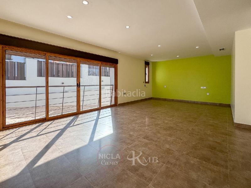 Foto 0a4e979a-4b93-4a1d-bec7-edba95bf8620. Maison dans calle velazquez dans San Juan de los Terreros