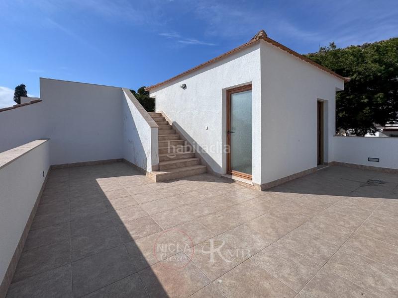 Foto 4ace0cc1-8f7a-4744-9894-7322121d0a42. Maison dans calle velazquez dans San Juan de los Terreros
